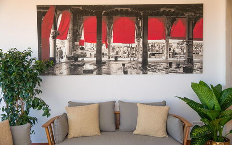 Casa Mario: Meubilair, Interieur Ontwerp, Bankstel, Woonkamer, Fotolijst, Kamer, Kussen, Kussen Gooien, Comfort