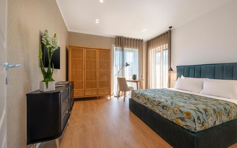 Casa Mario: Meubilair, Interieur Ontwerp, Verdieping, Flooring, Muur, Hout, Kamer, Bed, Plafond, Slaapkamer