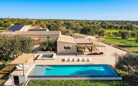 Villa del Sole: Zwembad, Landgoed, Toevlucht, Samengesteld Materiaal, Eco Hotel, Boerderij, Villa, Hacienda, Landscaping, Binnenplaats