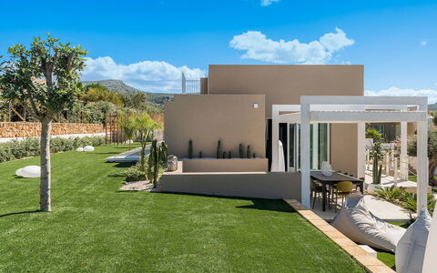 Villa Cornino: Huis, Tuin, Landscaping, Schaduw, Backyard, Werf, Landgoed, Outdoor Structuur, Villa, Ontwerp