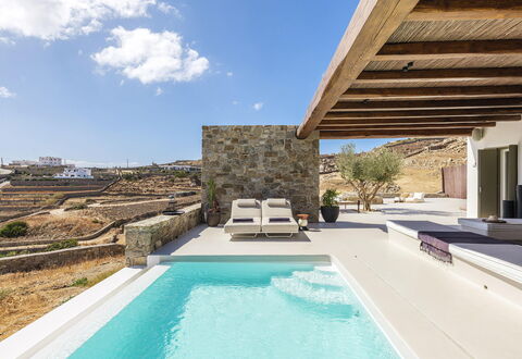 Villa Medea: Flooring, Zwembad, Tegel, Penthouse