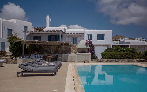 Villa Talassa: Zwembad, Toevlucht, Landgoed, Villa, Ontwerp, Balkon, Binnenplaats, Hotel