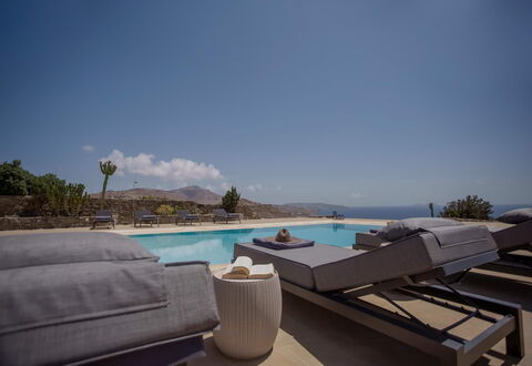 Villa Talassa: Meubilair, Buitenmeubels, Toevlucht, Stoel, Zwembad, Zee, Schaduw, Kust, Ligstoel, Eco Hotel