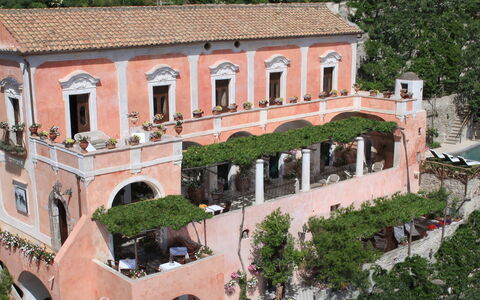 Villa San Giacomo: Architectuur, Boog, Hacienda, Balkon, Binnenplaats, Landgoed,  Passage\, Bloempot, Villa, Herenhuis