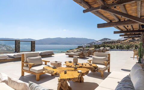 Villa Mitos: Toevlucht, Schaduw, Villa, Balkon, Timmerhout, Eco Hotel, Pergola, Buitenmeubels, Badplaats, Plank