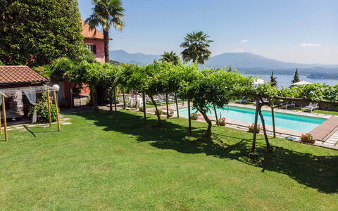 Mariuccia 3: Toevlucht, Badplaats, Hacienda, Eco Hotel, Buitenmeubels, Zwembad, Villa, Balkon