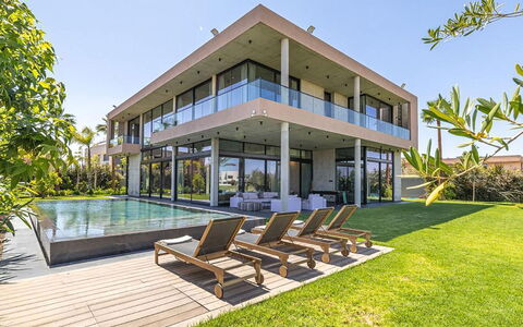 Villa Nadia: Huis, Toevlucht, Landgoed, Schaduw, Herenhuis, Eco Hotel, Villa, Landscaping, Ontwerp, Zwembad