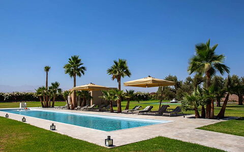 Villa Malika: Toevlucht, Zwembad, Schaduw, Eco Hotel, Landscaping, Gazon, Buitenmeubels, Villa