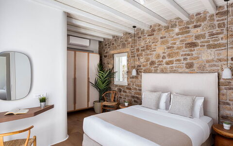 Villa Aspasia: Kamerplant, Lamp, Bloempot, Villa, Hotel, Balkon