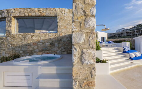 Villa Nikolas: Toevlucht, Zwembad, Hotel, Schaduw, Villa, Natuurlijk Materiaal, Stoel, Penthouse, Eco Hotel