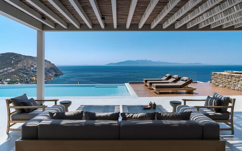 Villa Pegaso: Kust En Oceanic Landvormen, Zee, Toevlucht, Buitenmeubels, Zwembad, Oceaan, Stoel, Schaduw, Kust