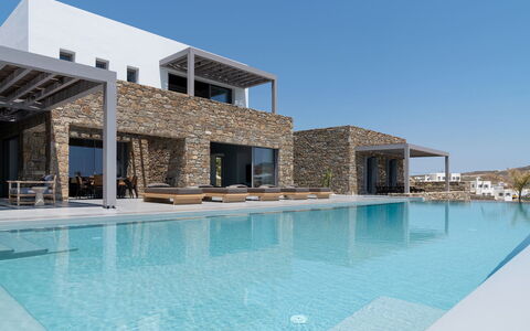 Villa Pegaso: Zwembad, Toevlucht, Buitenmeubels, Ontwerp, Hotel, Villa, Eco Hotel, Ligstoel, Binnenplaats