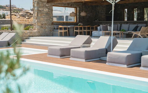Villa Demetra: Meubilair, Toevlucht, Zwembad, Stoel, Buitenmeubels, Natuurlijk Materiaal, Schaduw, Ontwerp, Chaise Longue