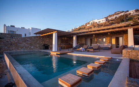 Villa Chimera: Zwembad, Toevlucht, Buitenmeubels, Penthouse