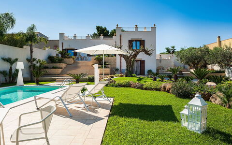 Villa la Pigna: Woongebied, Toevlucht, Tuin, Huis, Zwembad, Bloempot, Landgoed, Landscaping, Eco Hotel, Hacienda