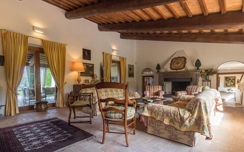Villa Molinazzo 10: Meubilair, Huis, Huis, Verlichting, Stoel, Tafel, Flooring, Woonkamer, Kamerplant, Bloempot