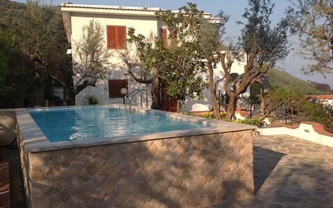 Villa Sea Breeze: Zwembad, Samengesteld Materiaal, Waterpartij, Hacienda, Backyard, Toevlucht, Bloempot, Landgoed, Eco Hotel, Kamerplant