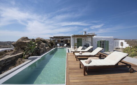Boho House: Kust, Toevlucht, Dagzomende, Villa, Zwembad, Hotel, Eco Hotel, Balkon, Buitenmeubels, Badplaats