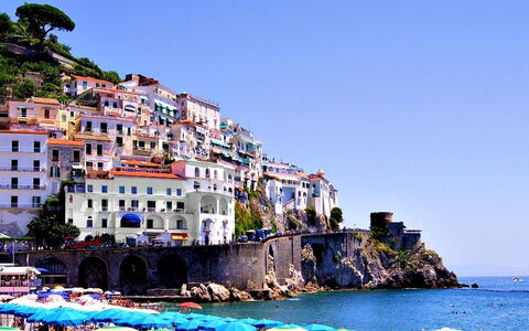 Casa Amalfitana: Blauw, Zomer, Kust, Kust En Oceanic Landvormen, Zee, Toeristische Attractie, Strand, Oceaan, Badplaats