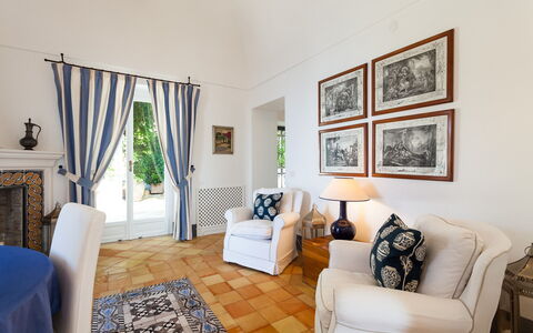 Casa Bellevue: Meubilair, Interieur Ontwerp, Flooring, Verdieping, Hout, Plafond, Woonkamer, Kamer, Bankstel, Tafel