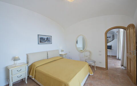 Casa Gemma: Slaapkamer, Interieur Ontwerp, Bed, Verdieping, Flooring, Laken, Meubilair, Bedding, Plafond, Kamer