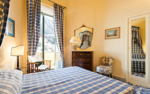 Casa la Sponda: Meubilair, Interieur Ontwerp, Huis, Slaapkamer, Linens, Bed, Kamer, Laken, Bedding, Bed Frame
