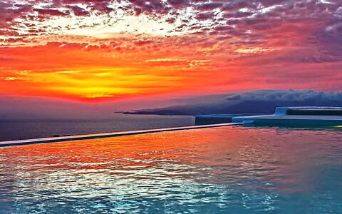 Fanaria Villa: Blauw, Water, Afterglow, Horizon, Oranje, Zonsondergang, Schemer, Zonsopkomst, Morgenrood, Wolk