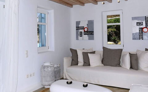 Krystalo: Meubilair, Interieur Ontwerp, Muur, Bankstel, Flooring, Verdieping, Woonkamer, Huis, Kamer, Plafond