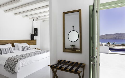 Romantic Getaway: Meubilair, Interieur Ontwerp, Flooring, Verdieping, Plafond, Appartement, Huis, Slaapkamer, Kamer, Bed