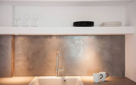 Thera Prince: Countertop, Plafond, Loodgieterswerkinrichting, Kraan, Beits, Lichte Inrichting, Loodgieter, Keuken, Gips