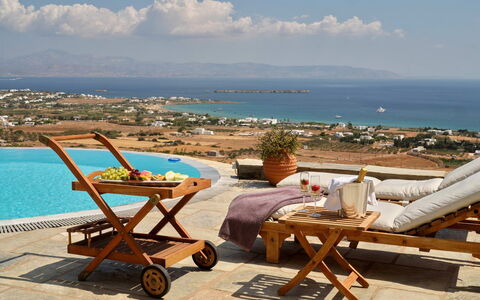 Villa Amaca: Meubilair, Stoel, Buitenmeubels, Tafel, Toevlucht, Zee, Paraplu, Schaduw, Eco Hotel, Oceaan