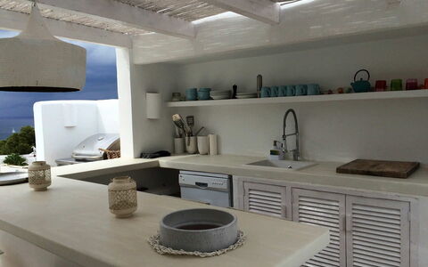 Villa Arenas: Meubilair, Natuurlijk Materiaal, Ontwerp, Countertop, Keuken, Kamerplant