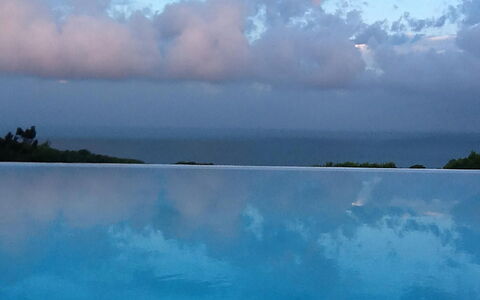 Villa Arenas: Lucht, Blauw, Water, Dag, Zwemwater, Watervoorraden, Wolk, Horizon