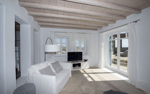 Villa Azur: Muur, Interieur Ontwerp, Meubilair, Flooring, Verdieping, Plafond, Kamer, Huis, Appartement, Woonkamer