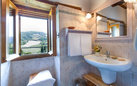 Villa Beatrice: Muur, Verblijf, Kamerplant, Bloempot, Boerderij, Villa, Lichte Inrichting, Eco Hotel, Balkon
