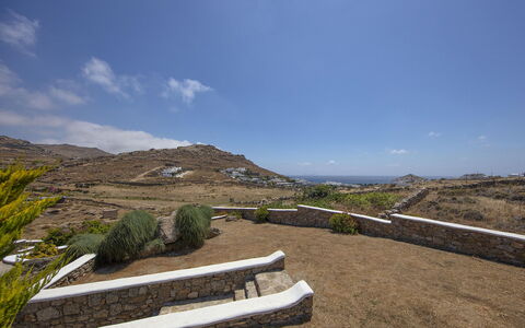 Villa Cassandra: Landschap, Helling, Dicht Struikgewas, Shrubland