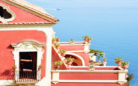 Palazzo Santa Croce: Rood, Verf, Balkon