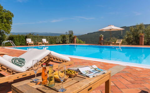 Villa del Colle: Zwembad, Toevlucht, Eco Hotel, Landgoed, Hacienda, Buitenmeubels, Ligstoel, Villa, Hotel, Badplaats