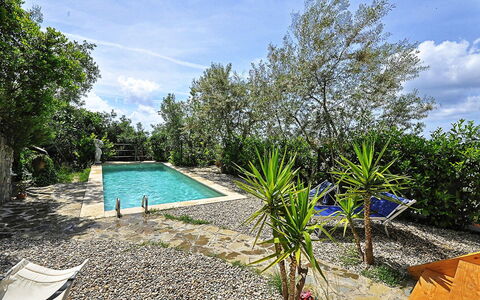 Villa del Mare: Tuin, Landscaping, Backyard, Gang, Flagstone, Zwembad, Hacienda
