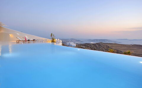 Villa Fabulous: Blauw, Zwembad, Toevlucht, Schemer, Eco Hotel, Villa, Hotel, Badplaats