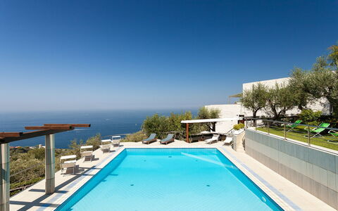 Villa Felicia: Zwembad, Toevlucht, Appartement, Eco Hotel, Villa, Landgoed, Hotel, Badplaats, Badplaats, Balkon