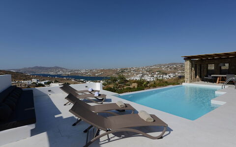 Villa Gazelia: Zwembad, Toevlucht, Schaduw, Stoel, Villa, Hotel, Penthouse, Eco Hotel, Buitenmeubels