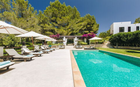 Villa Gold: Zwembad, Toevlucht, Tuin, Landgoed, Eco Hotel, Landscaping, Villa, Hacienda, Schaduw, Herenhuis