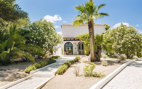 Villa Gold: Struik, Huis, Landgoed, Hacienda, Tuin, Oprit, Schaduw, Landscaping, Villa
