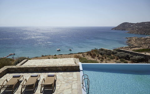 Villa Helios: Zwembad, Kust, Zee, Kust En Oceanic Landvormen, Toevlucht, Oceaan, Kust, Baai, Strand, Tropen