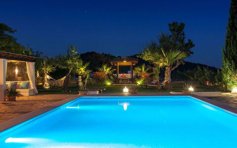 Villa Jardin: Zwembad, Blauw, Toevlucht, Eco Hotel, Thermae, Buitenmeubels, Waterpartij, Vrije Tijd, Landschap Verlichting, Hacienda