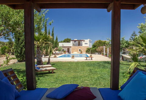 Villa Jardin: Zwembad, Toevlucht, Meubilair, Buitenmeubels, Stoel, Paraplu, Eco Hotel, Landgoed, Schaduw, Hacienda