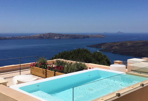 Villa Jasmine: Zwembad, Buitenmeubels, Toevlucht, Samengesteld Materiaal, Eco Hotel, Vrije Tijd, Schaduw, Loodgieterswerkinrichting, Villa