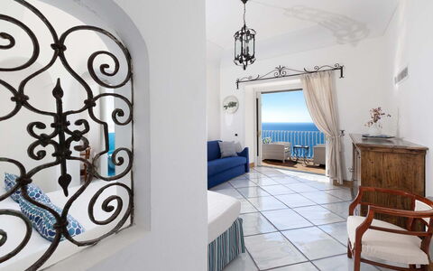 Villa Magnolia: Meubilair, Flooring, Verdieping, Interieur Ontwerp, Zee, Appartement, Stoel, Kamer, Oceaan, Toevlucht