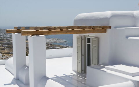 Villa Opallia: Kolom, Ontwerp, Pergola, Balkon, Trap